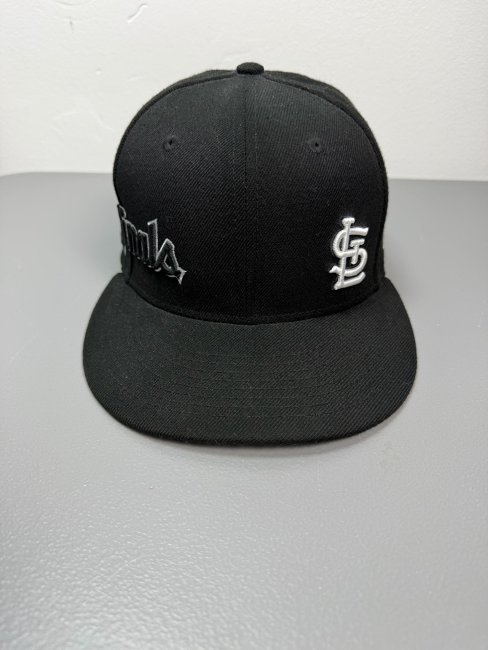 St. Louis Cardinals Black fitted Hat MLB Cap Tonal Script STL